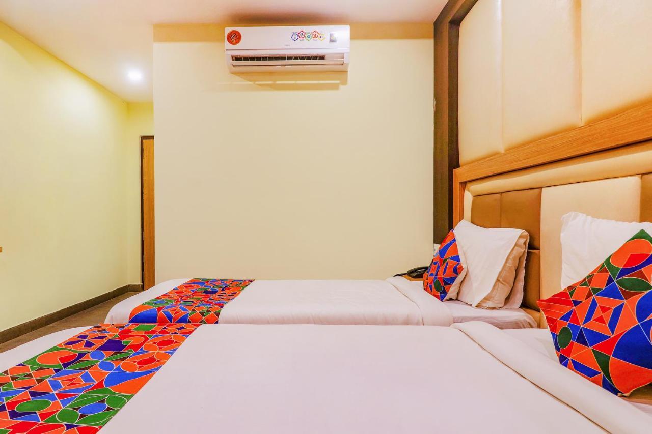 Fabhotel Keerthi'S Anupama - Nr Indira Gandhi Stadium Vijayawāda Dış mekan fotoğraf