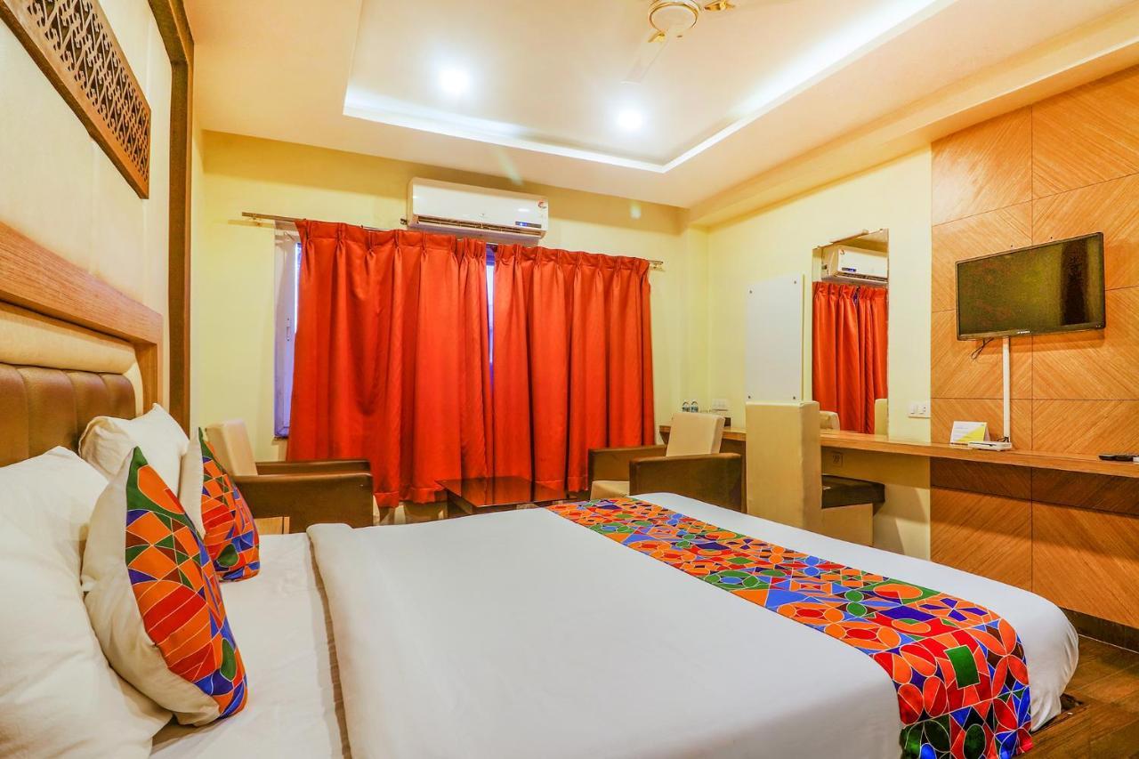 Fabhotel Keerthi'S Anupama - Nr Indira Gandhi Stadium Vijayawāda Dış mekan fotoğraf