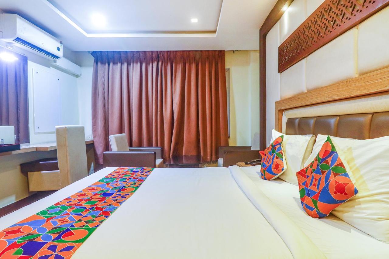 Fabhotel Keerthi'S Anupama - Nr Indira Gandhi Stadium Vijayawāda Dış mekan fotoğraf