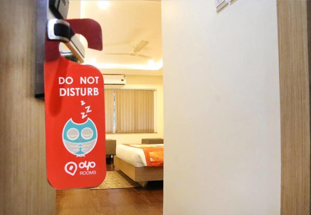 Fabhotel Keerthi'S Anupama - Nr Indira Gandhi Stadium Vijayawāda Dış mekan fotoğraf