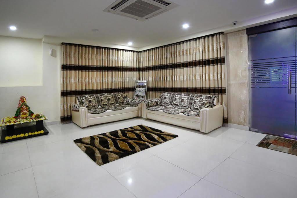 Fabhotel Keerthi'S Anupama - Nr Indira Gandhi Stadium Vijayawāda Dış mekan fotoğraf